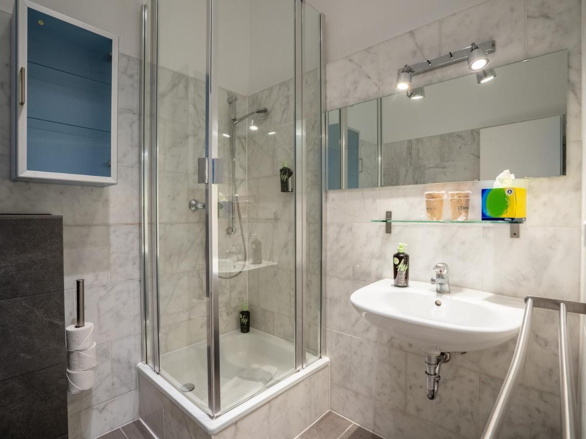 Apartments Berlin Lottumstrasse 4 ベルリン エクステリア 写真